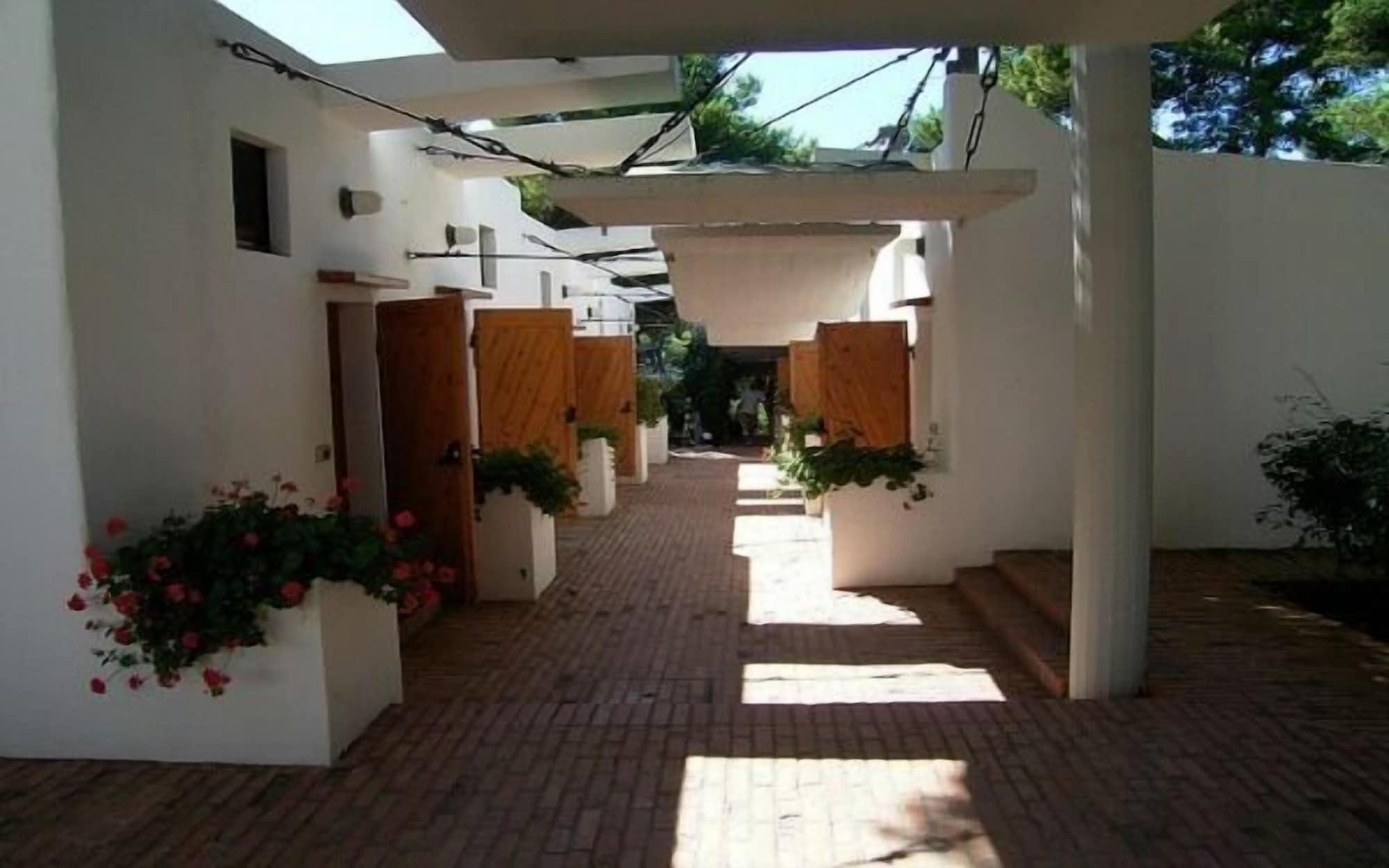 Hotel Kyrie Isole Tremiti San Domino Esterno foto